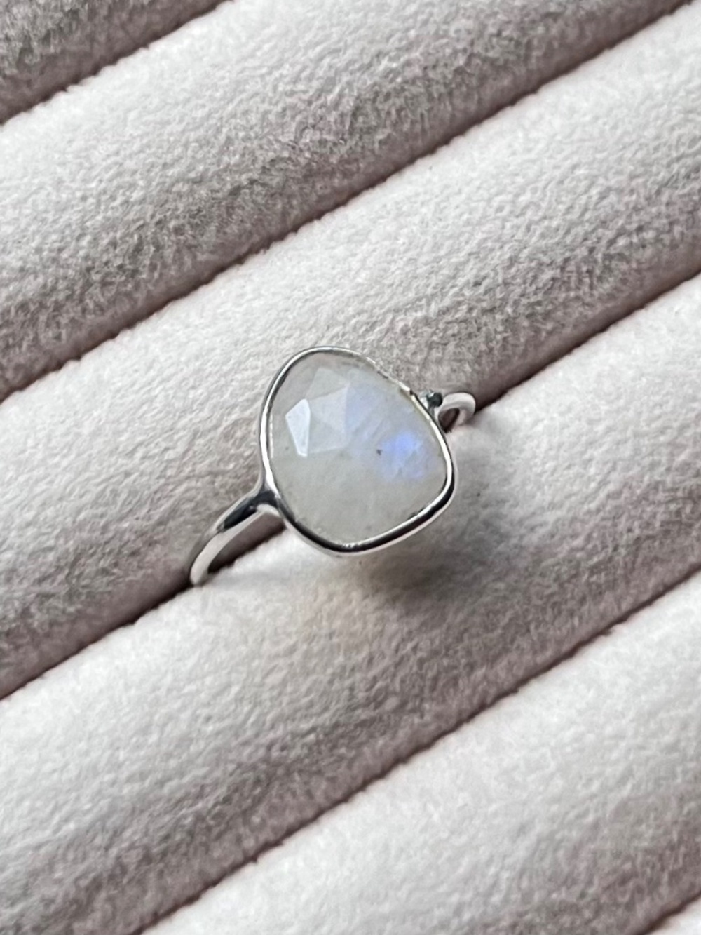 R156 | Genuine Rainbow Moonstone Bezel-Set Thin Ring